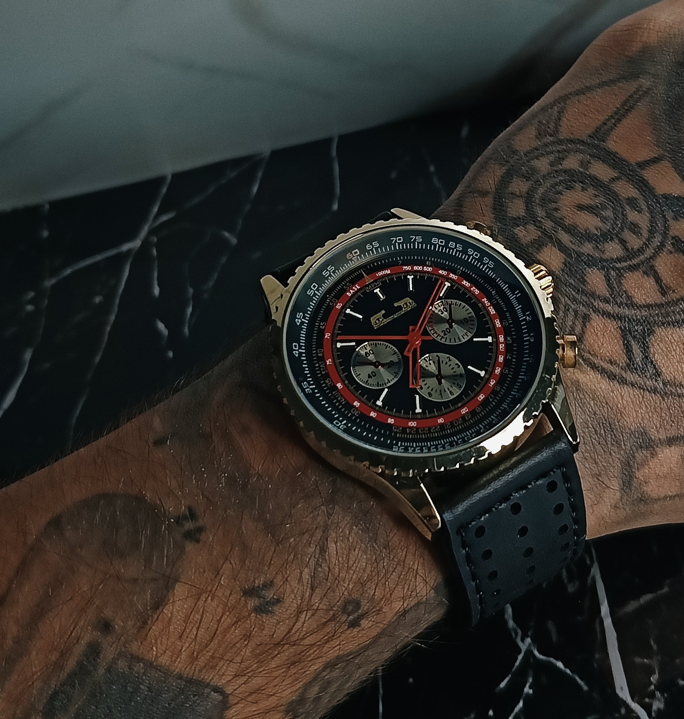 Phantom Black - 2x brățara cadou